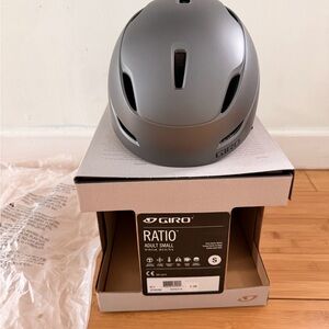 Giro Gray Ratio Helmet